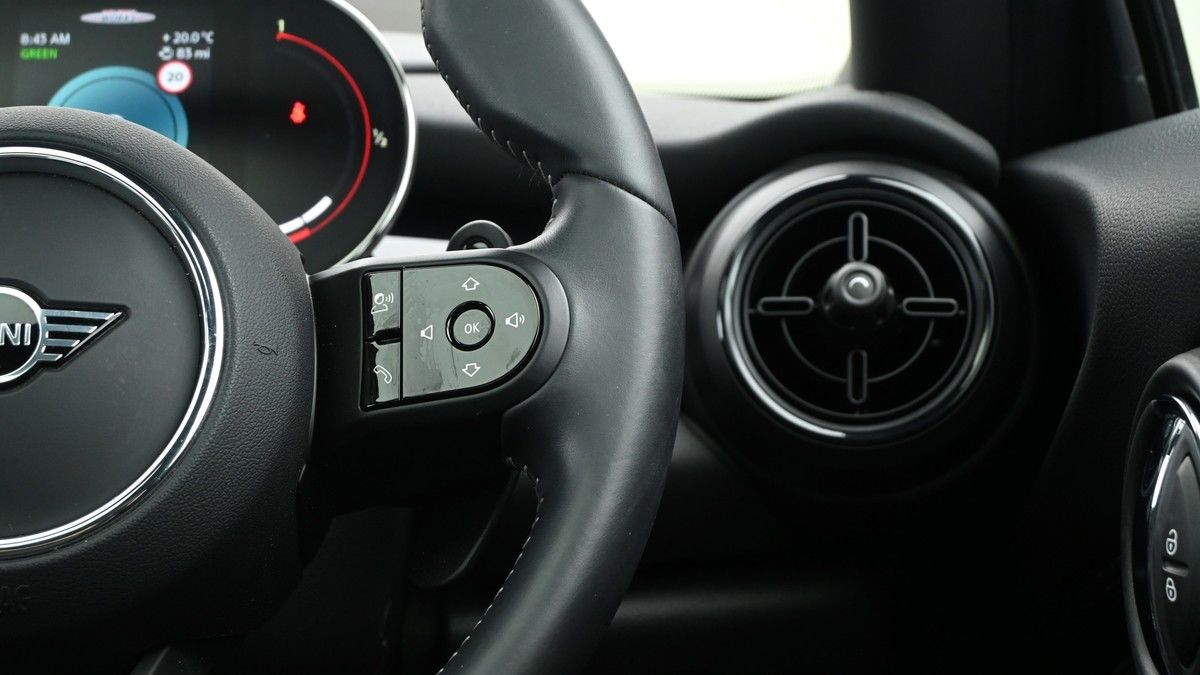 MINI Hatch Image 16