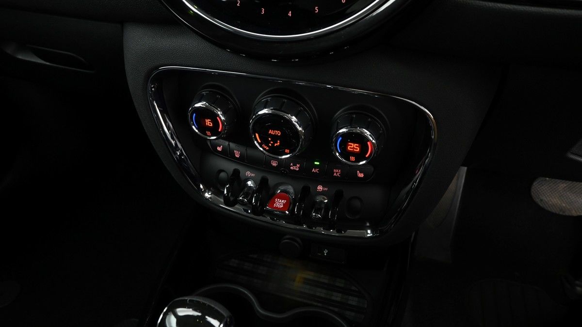 MINI Clubman Image 12