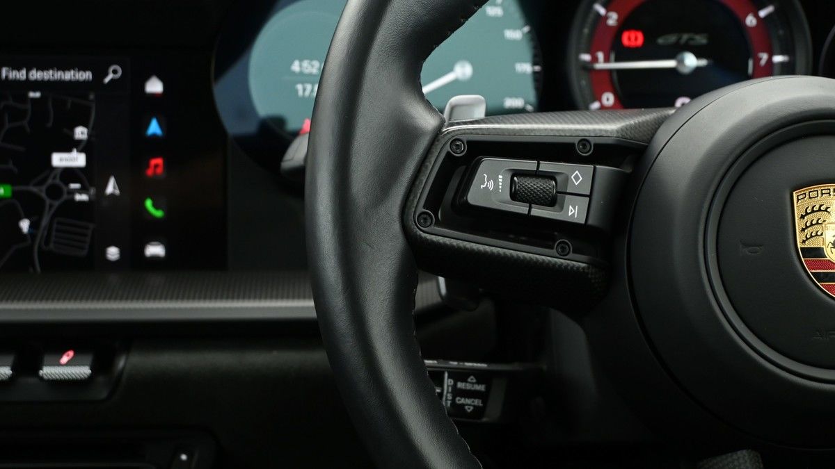 Porsche 911 Image 15