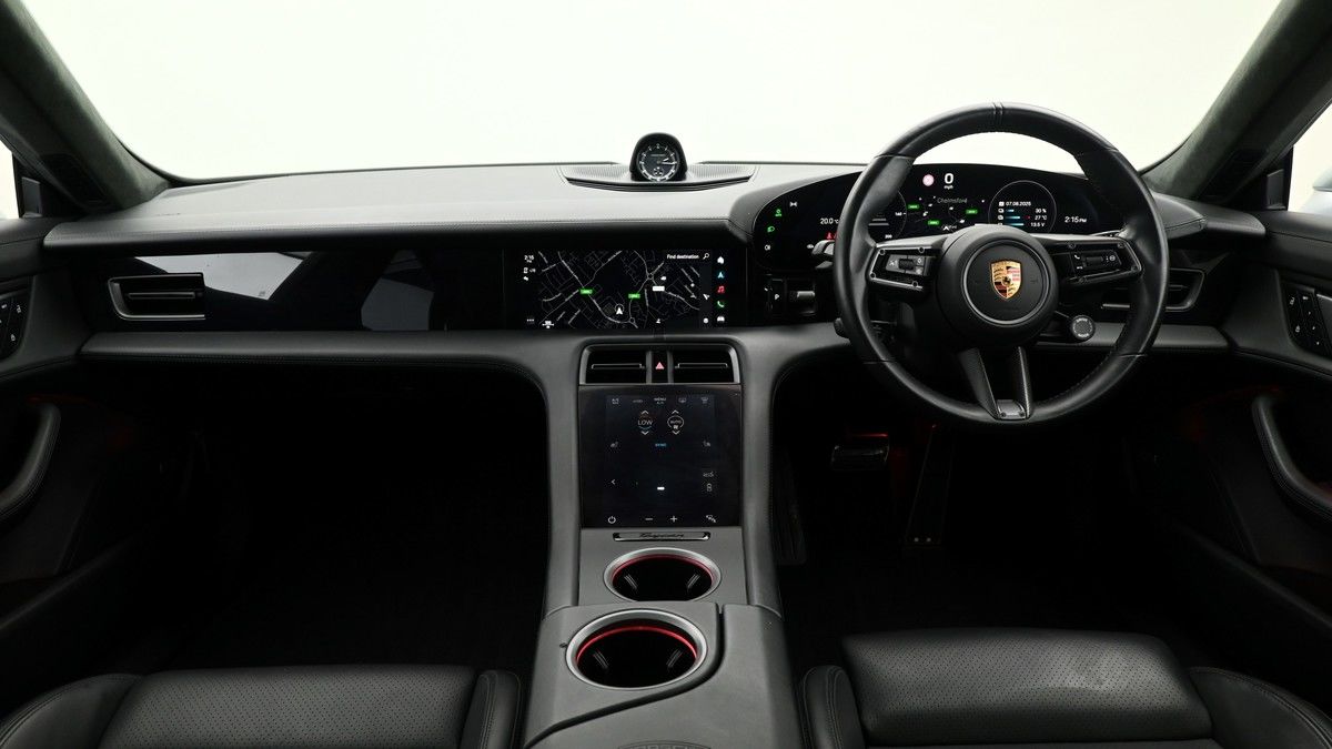Porsche Taycan Image 14