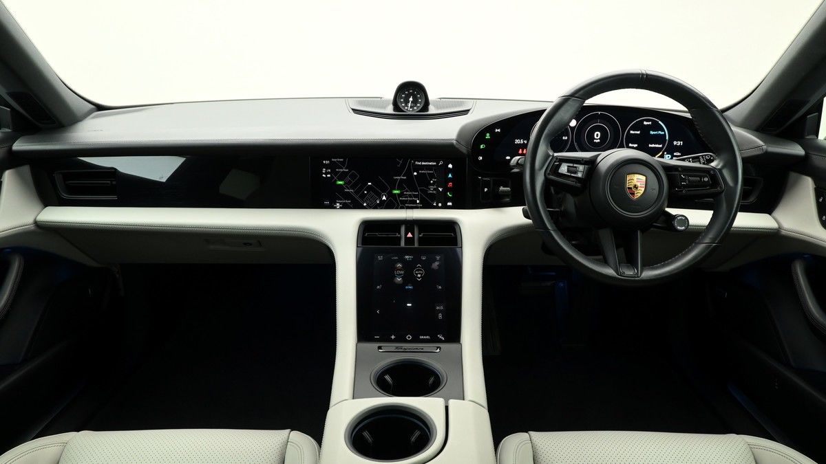 Porsche Taycan Image 14