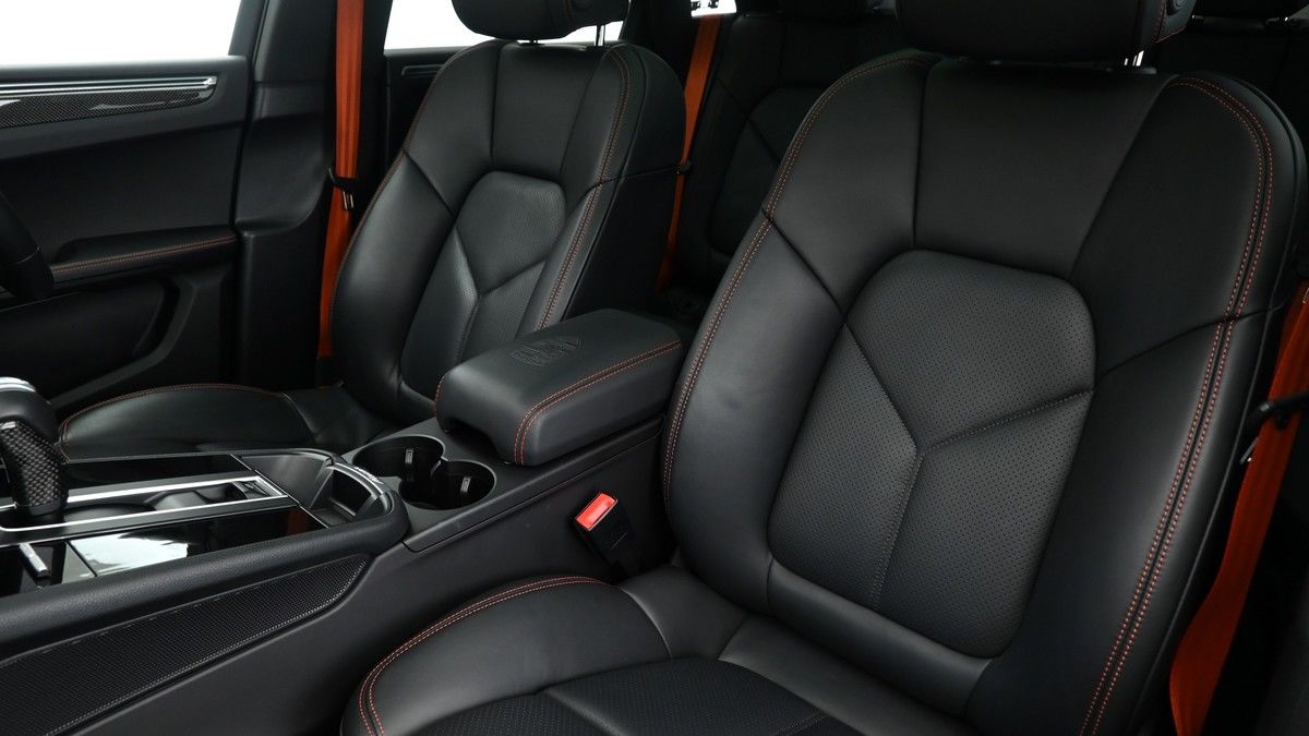 Porsche Macan Image 13