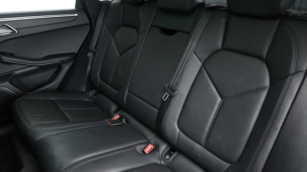 Porsche Macan Image 5