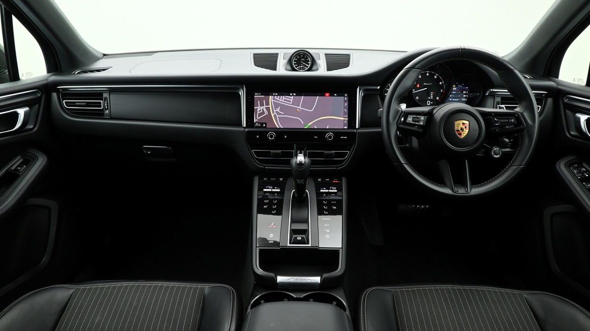 Porsche Macan Image 14
