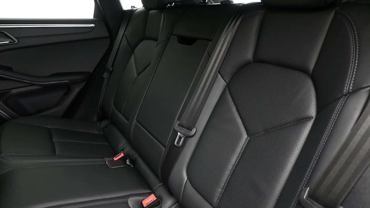 Porsche Macan Image 5