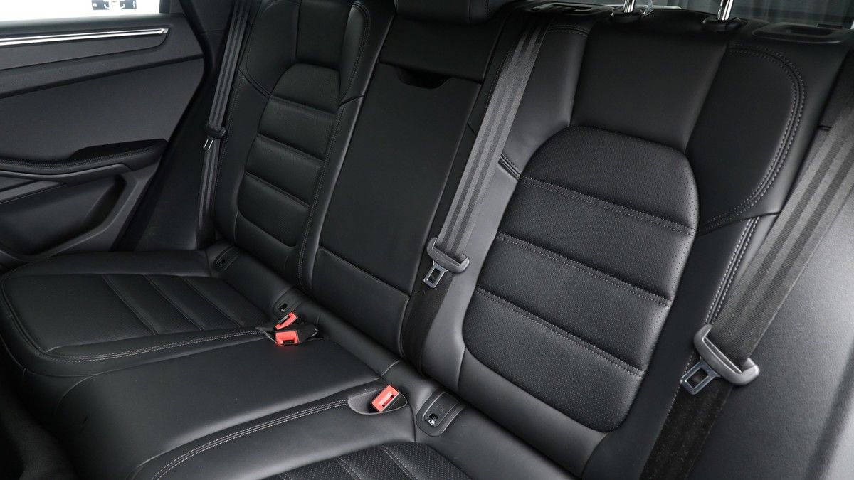 Porsche Macan Image 5