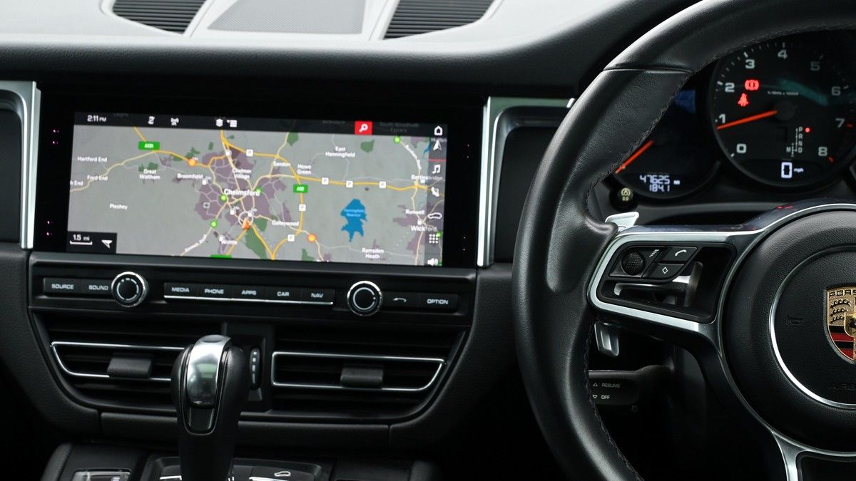 Porsche Macan Image 15
