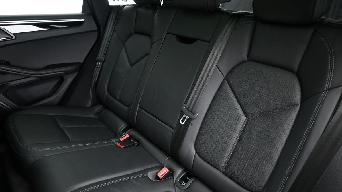 Porsche Macan Image 5