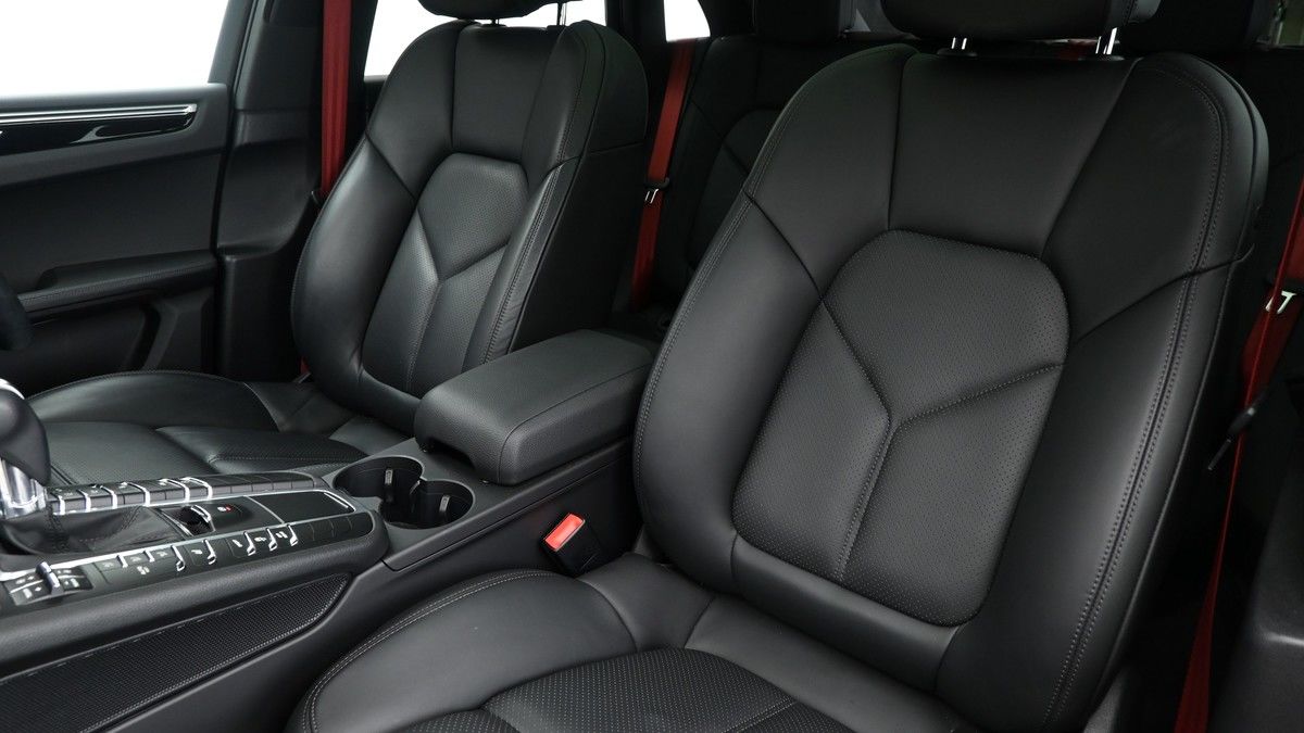 Porsche Macan Image 4