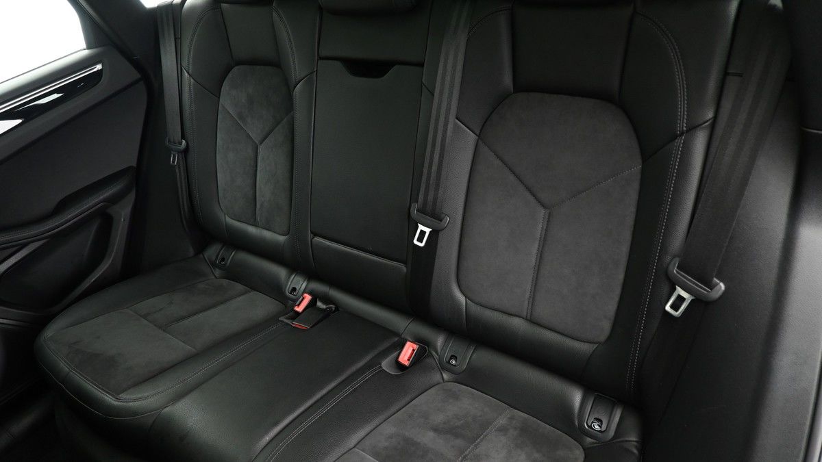 Porsche Macan Image 5