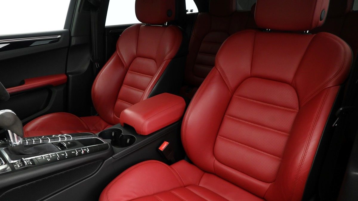 Porsche Macan Image 3