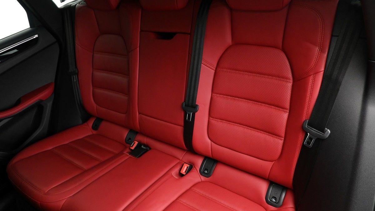 Porsche Macan Image 4