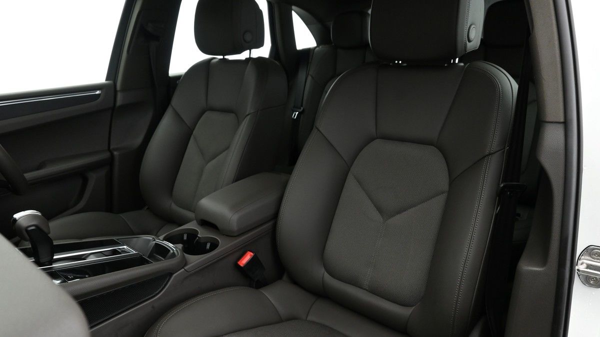 Porsche Macan Image 4