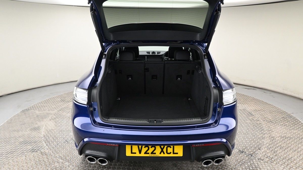 Porsche Macan Image 10
