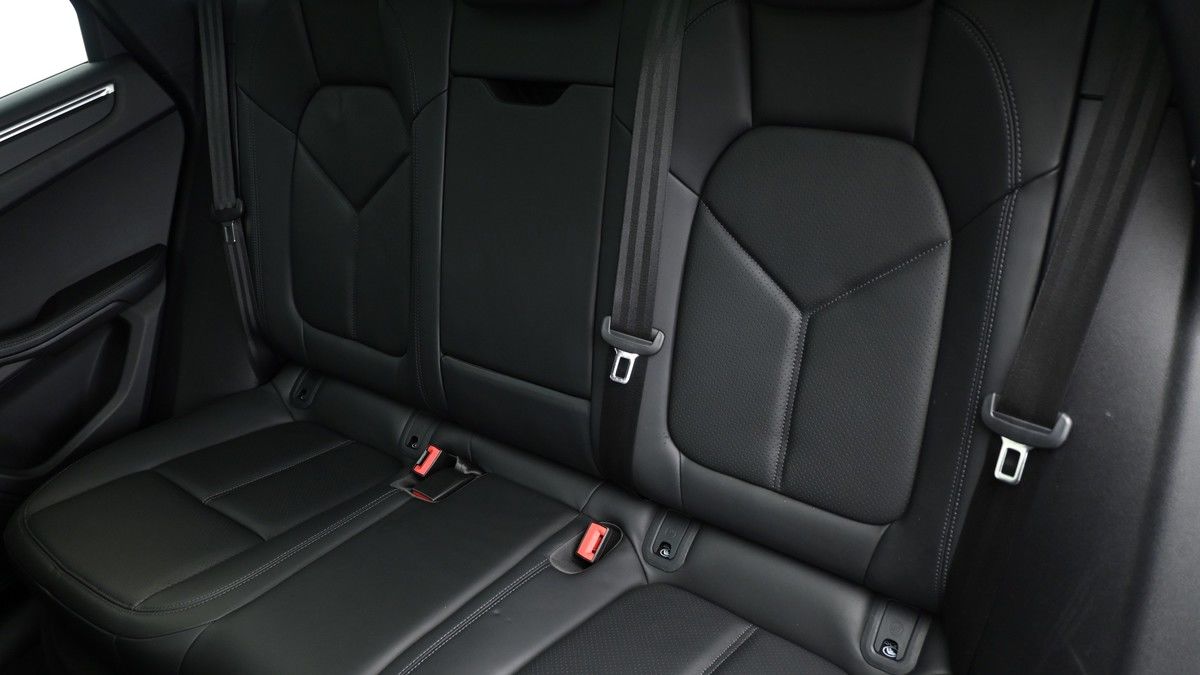 Porsche Macan Image 5