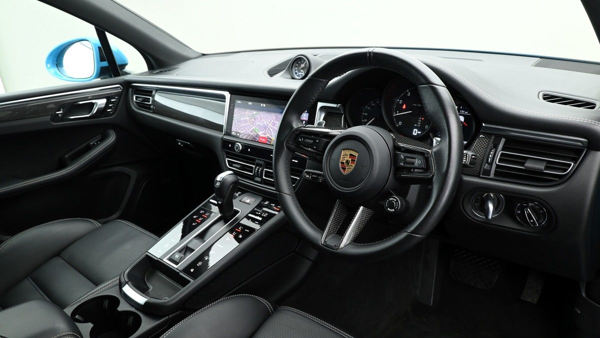 Porsche Macan Image 3