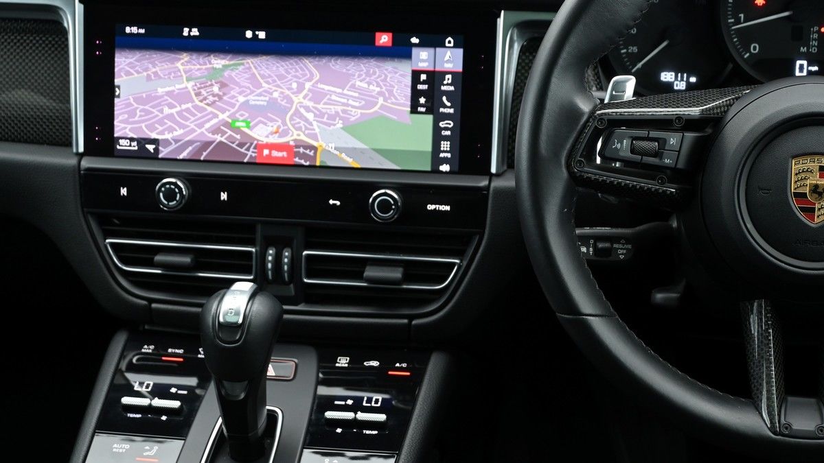 Porsche Macan Image 15