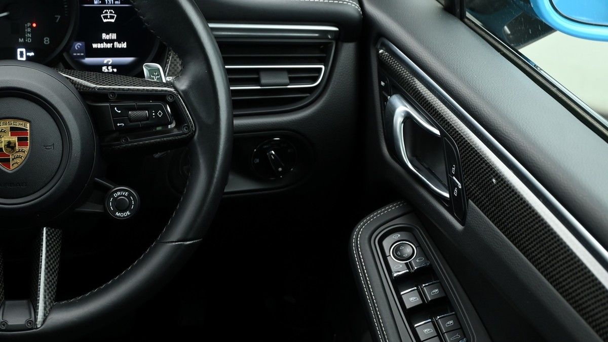 Porsche Macan Image 16
