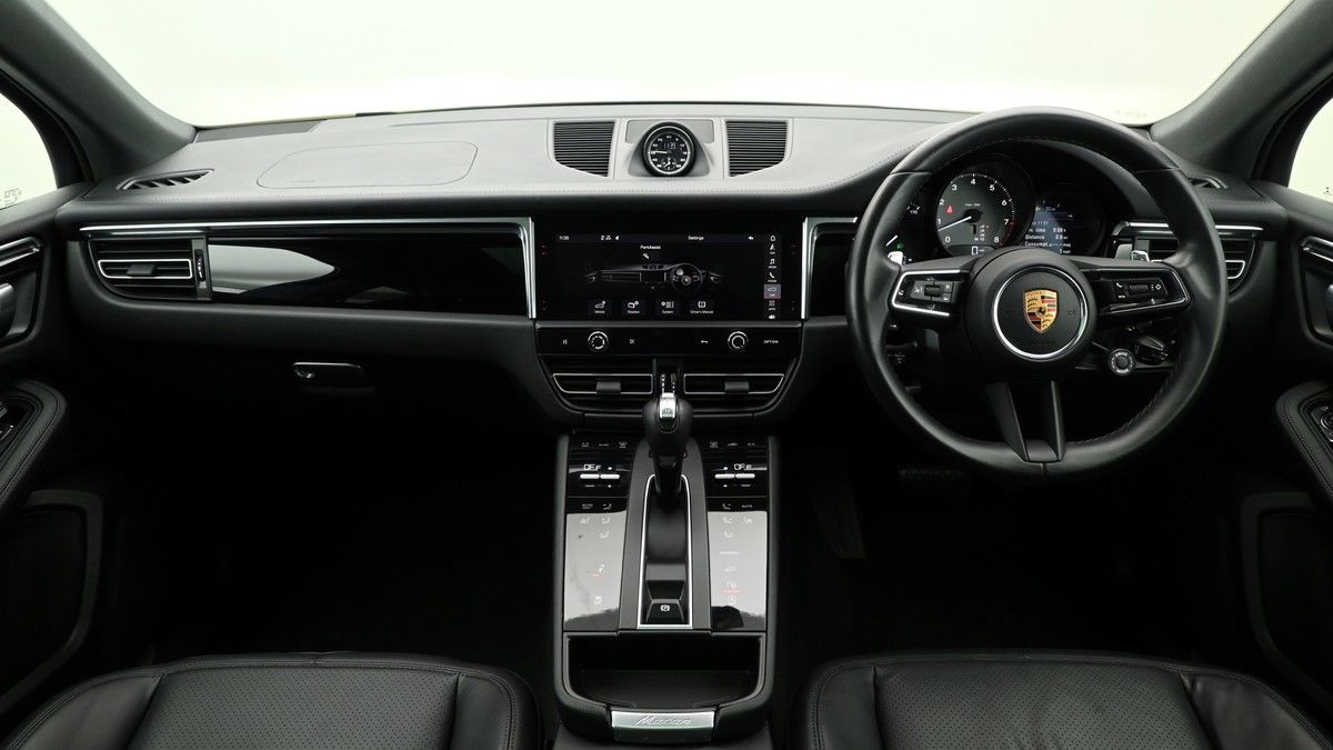 Porsche Macan Image 14