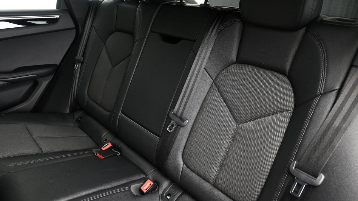 Porsche Macan Image 5