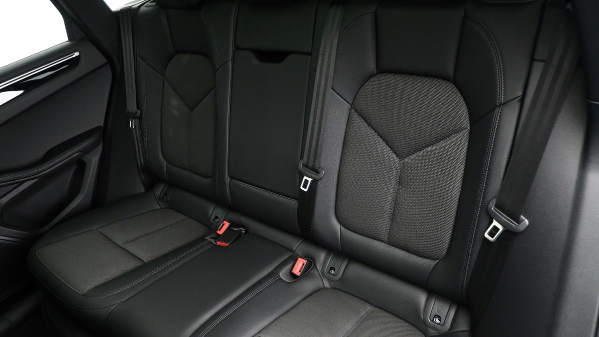 Porsche Macan Image 5