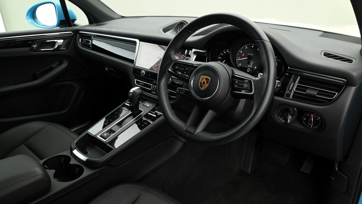 Porsche Macan Image 3