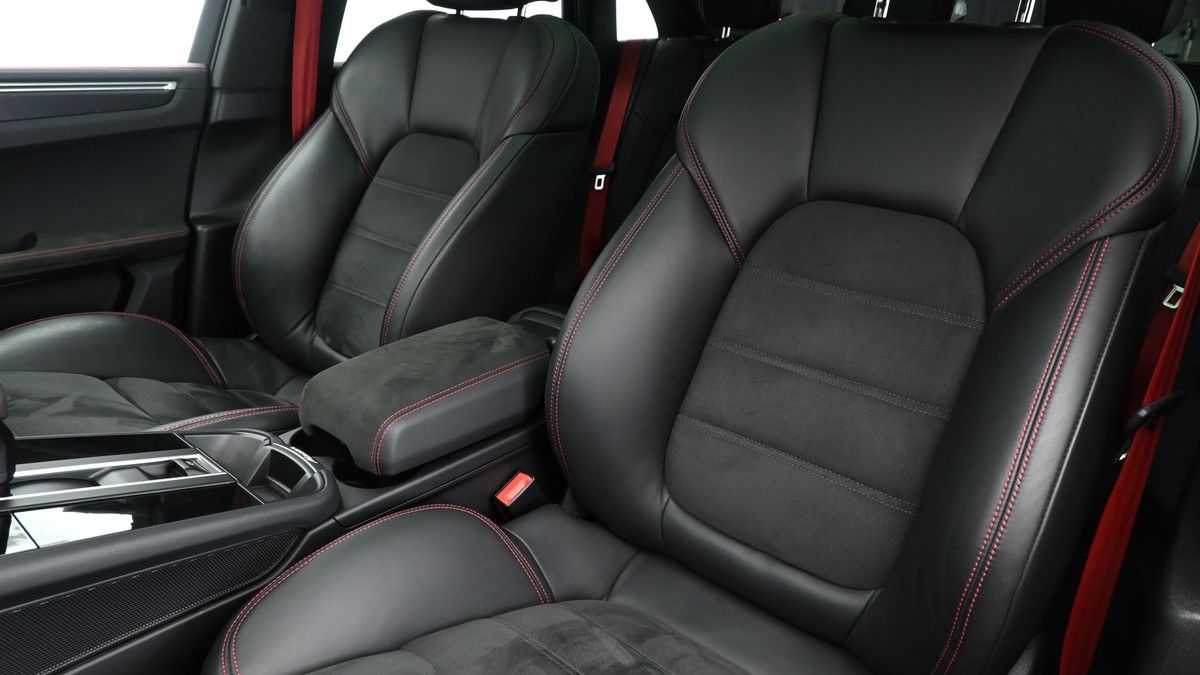 Porsche Macan Image 4