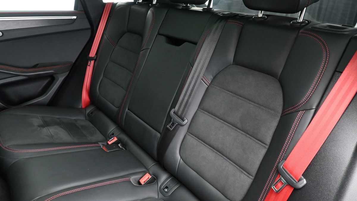Porsche Macan Image 5