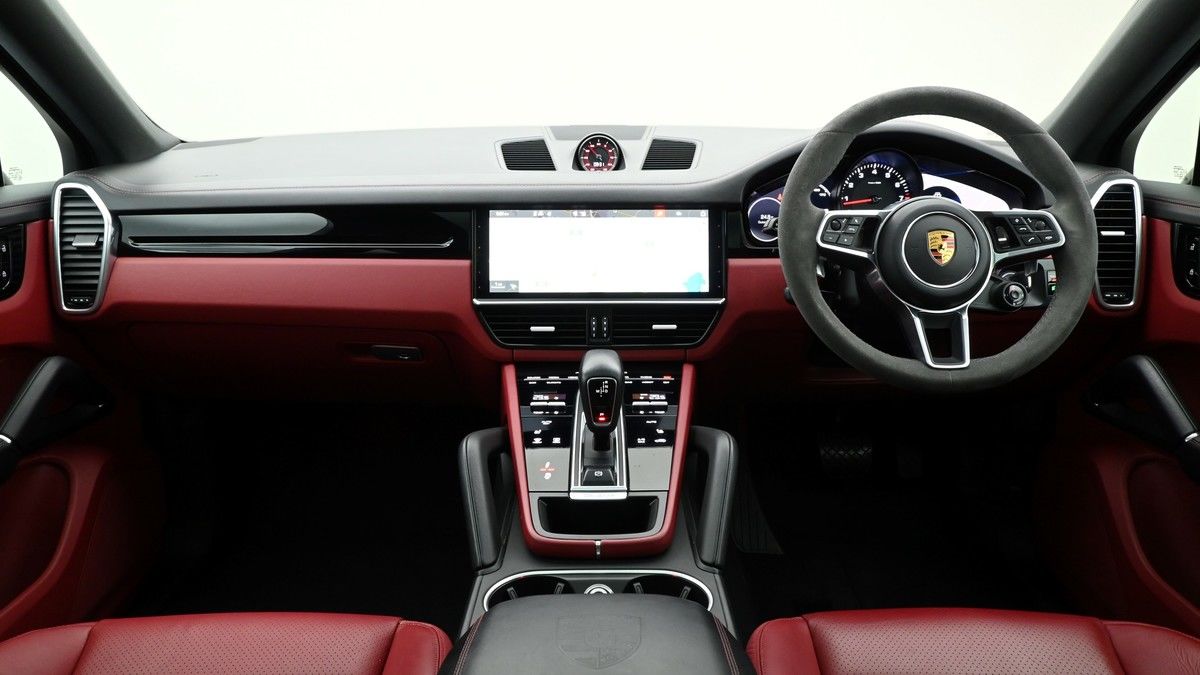 Porsche Cayenne Image 14