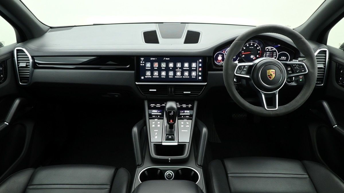 Porsche Cayenne Image 14