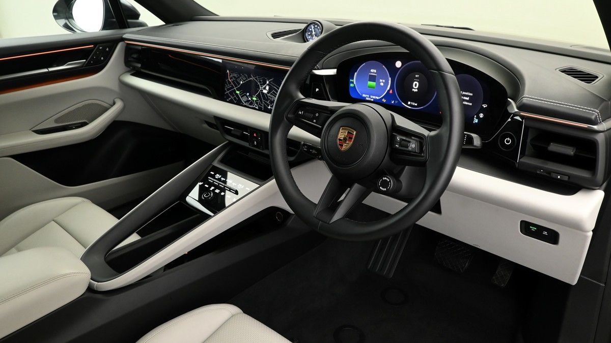 Porsche Macan Image 3