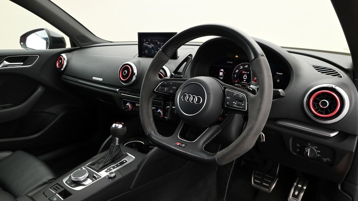 Audi RS3 Image 3