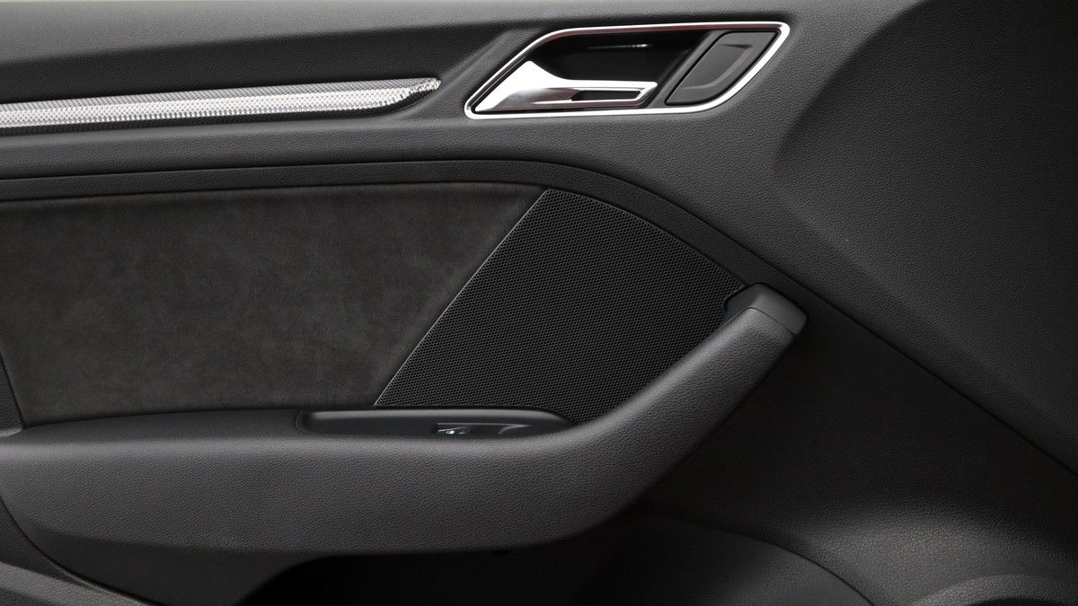 Audi RS3 Image 13