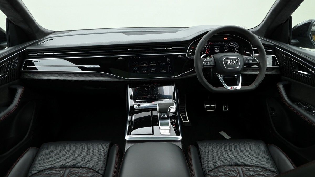Audi RSQ8 Image 14