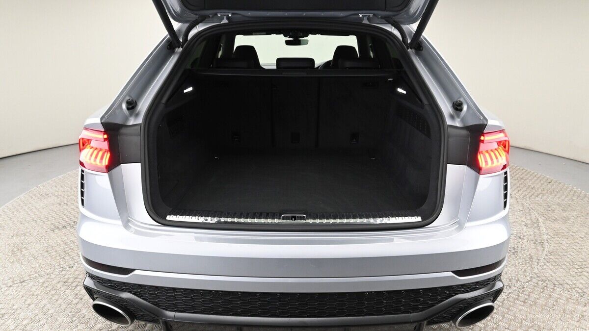More views of Audi RSQ8