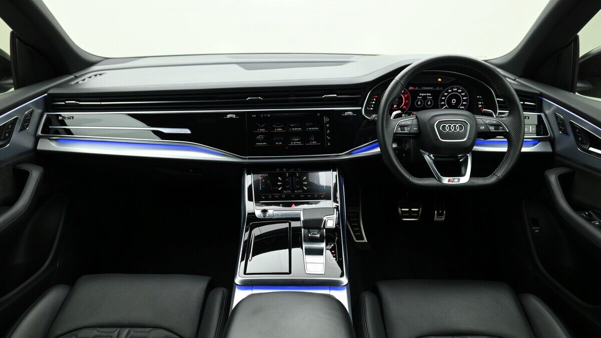 More views of Audi RSQ8