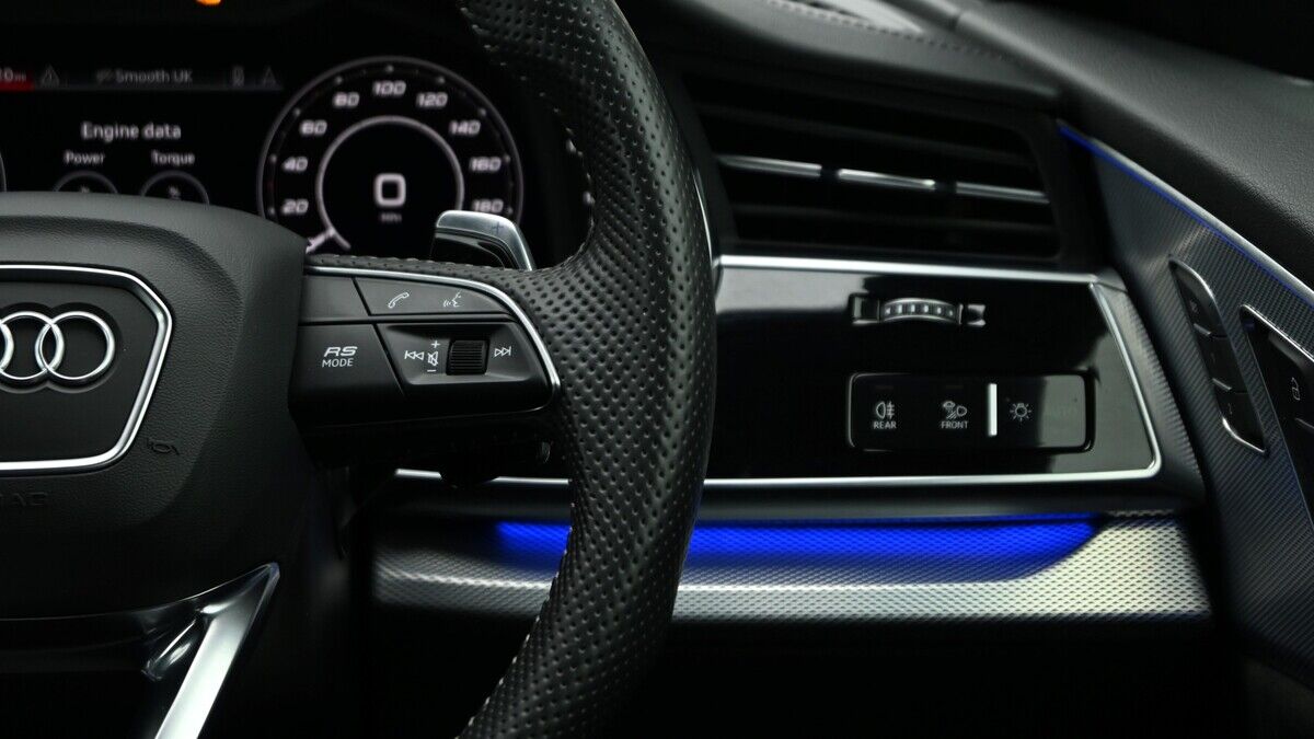 More views of Audi RSQ8