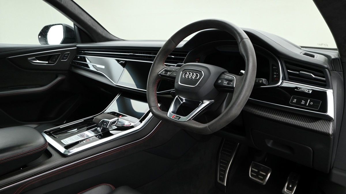 Audi RSQ8 Image 3