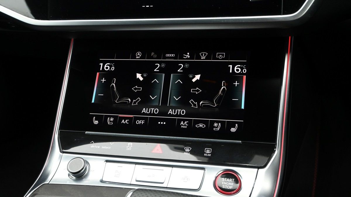 Audi RS7 Image 12