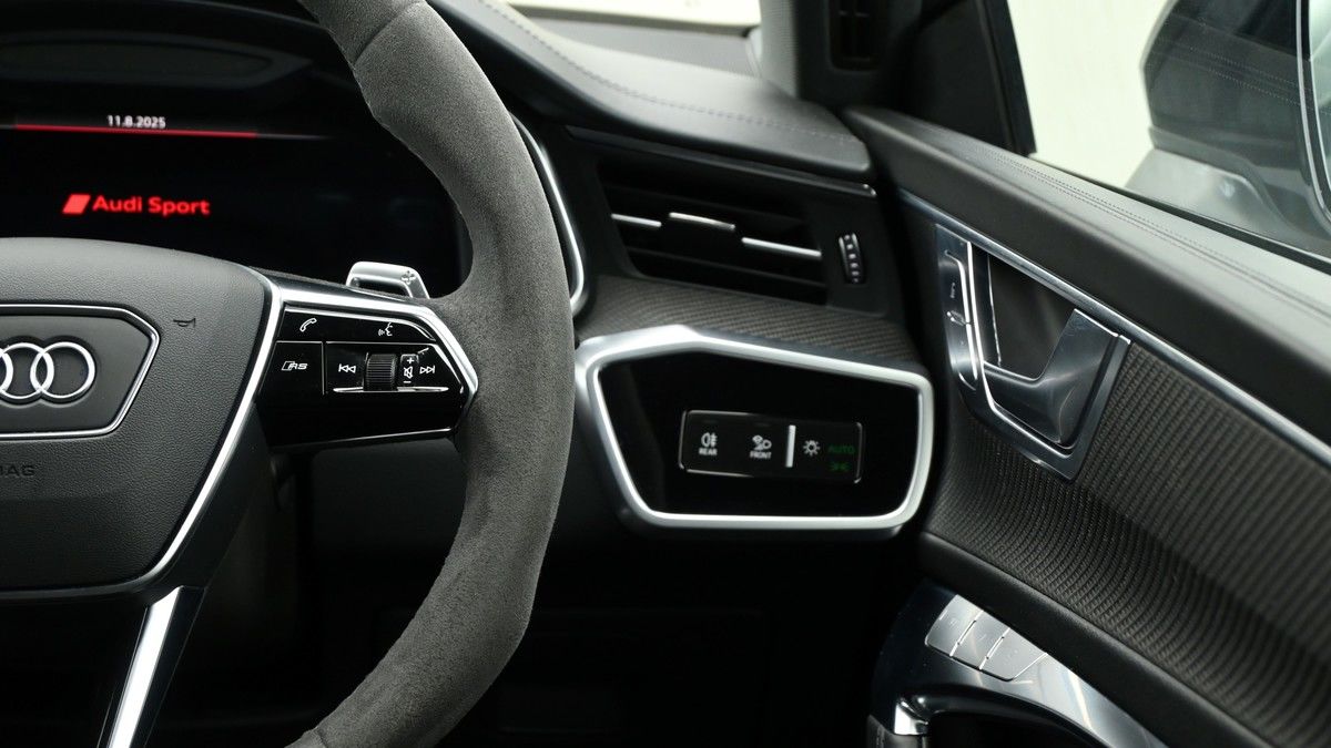 Audi RS7 Image 16