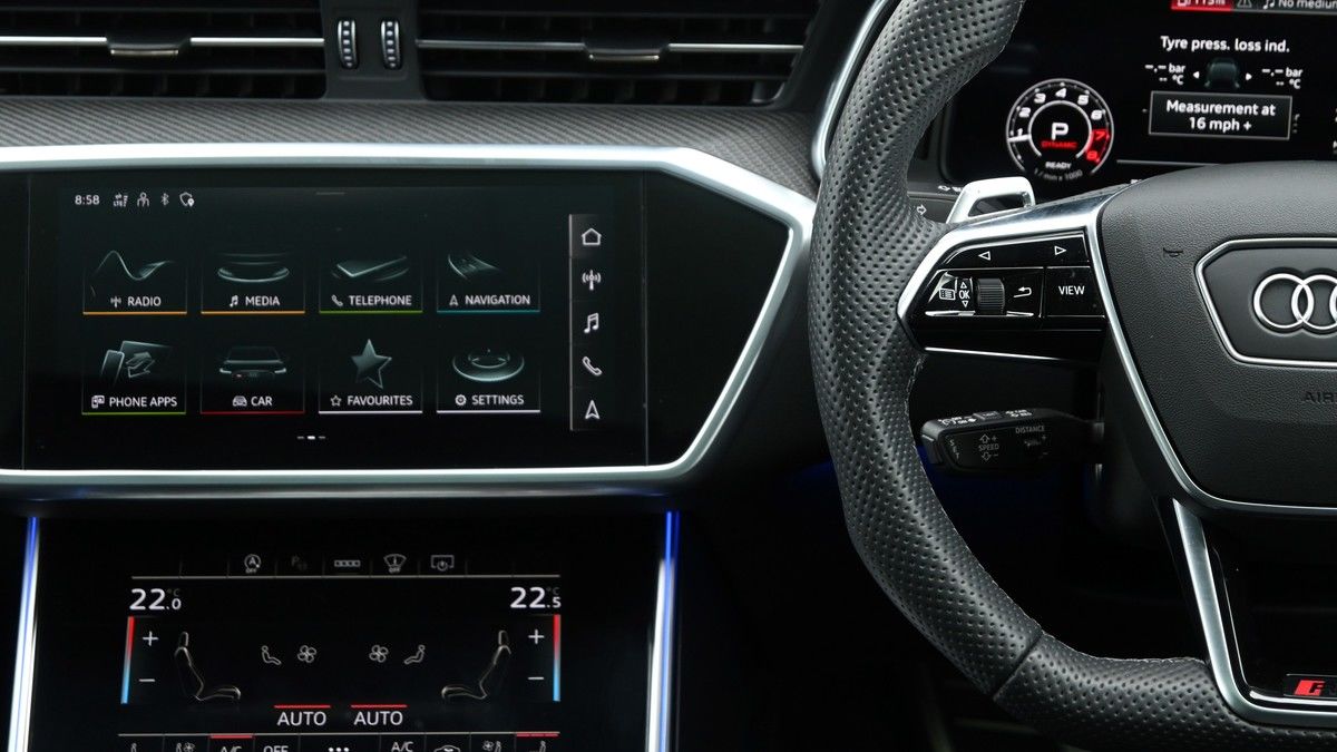 Audi RS6 Avant Image 15