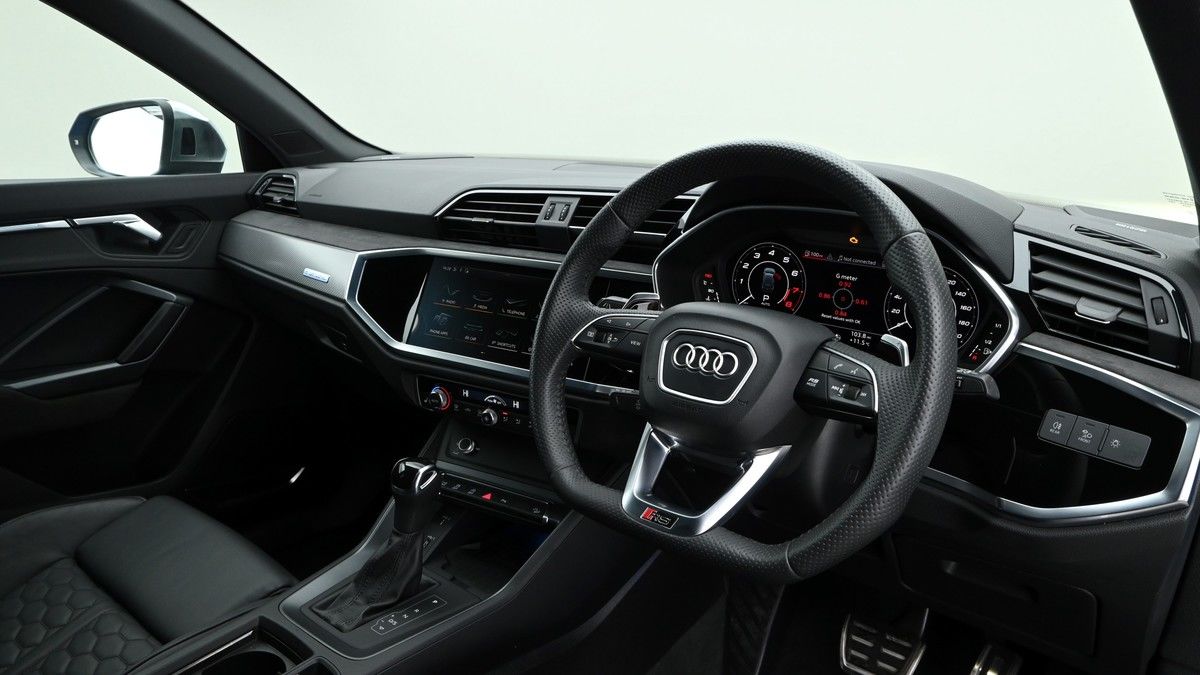 Audi RS Q3 Image