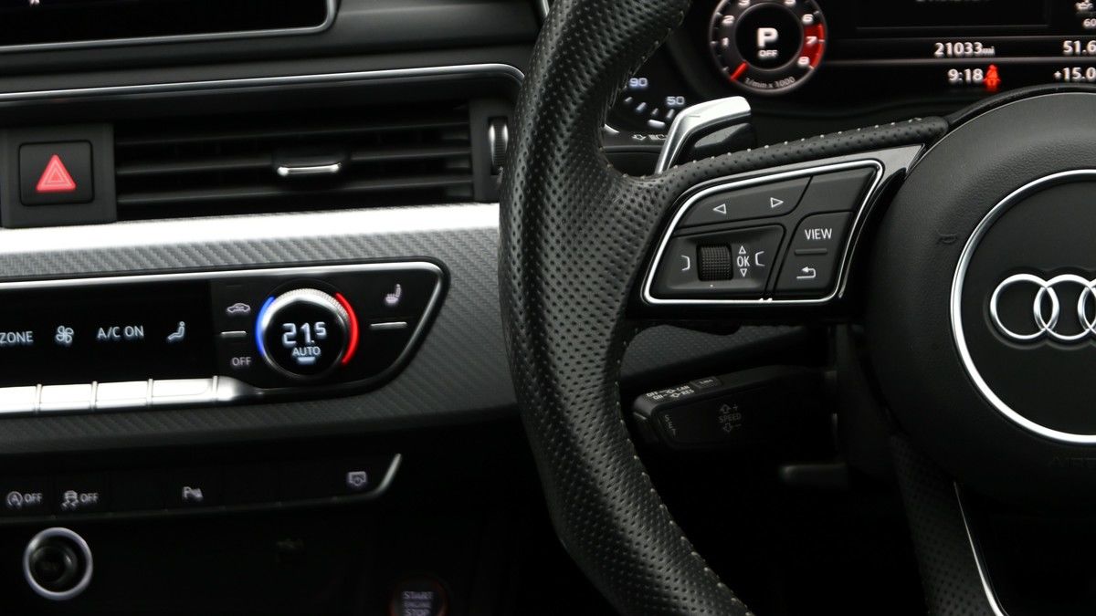 Audi RS4 Avant Image 15