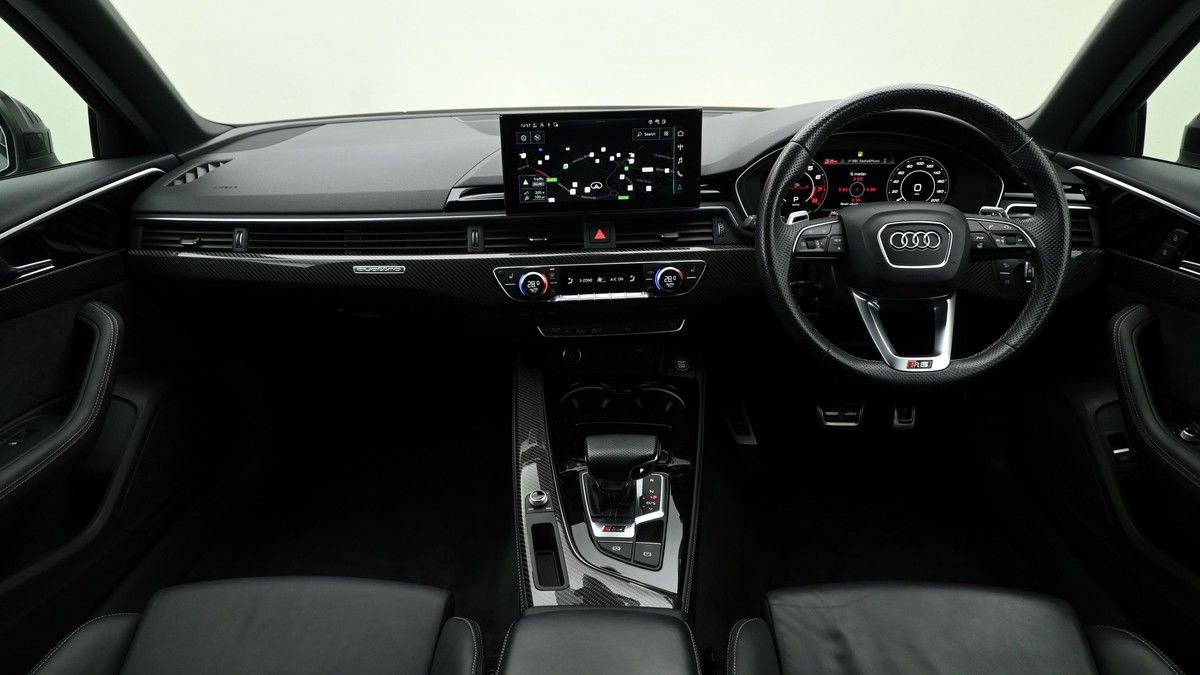 Audi RS4 Avant Image 13