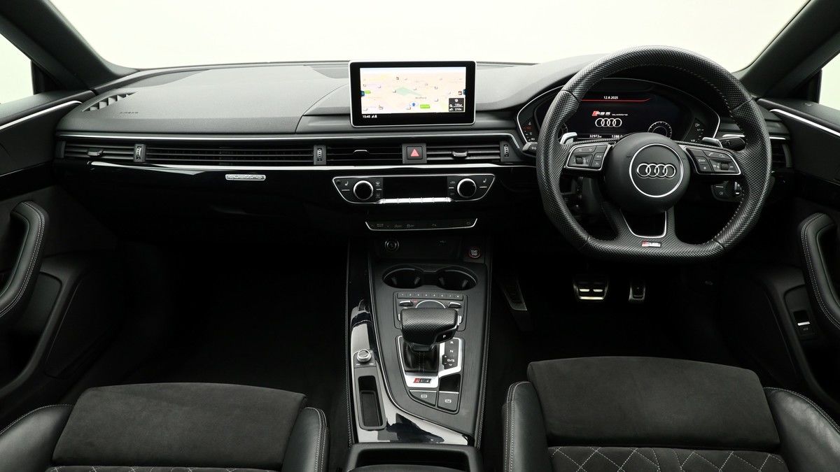 Audi RS5 Image 14