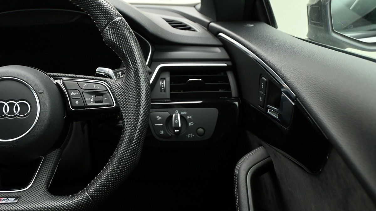 Audi RS5 Image 16