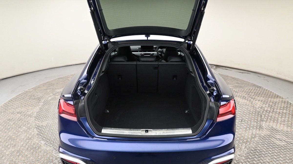 Audi RS5 Image 9