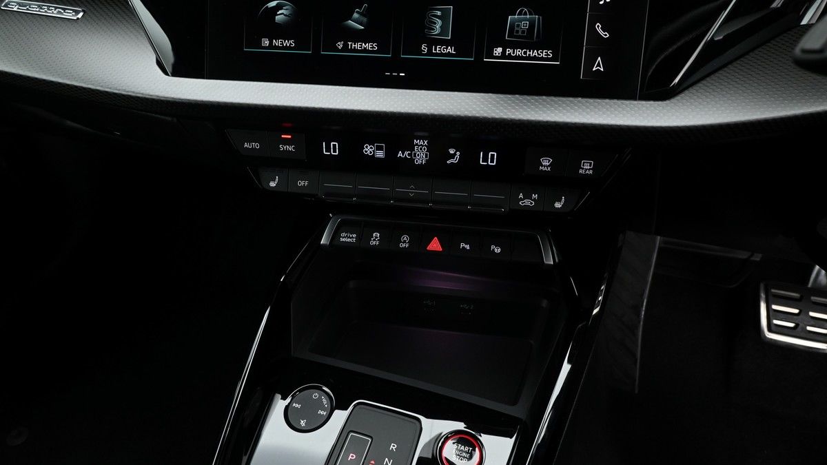 Audi RS3 Image 12