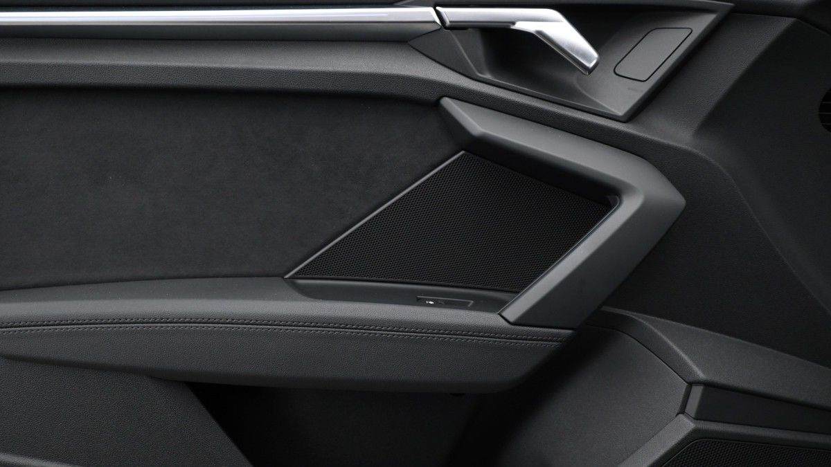 Audi RS3 Image 13