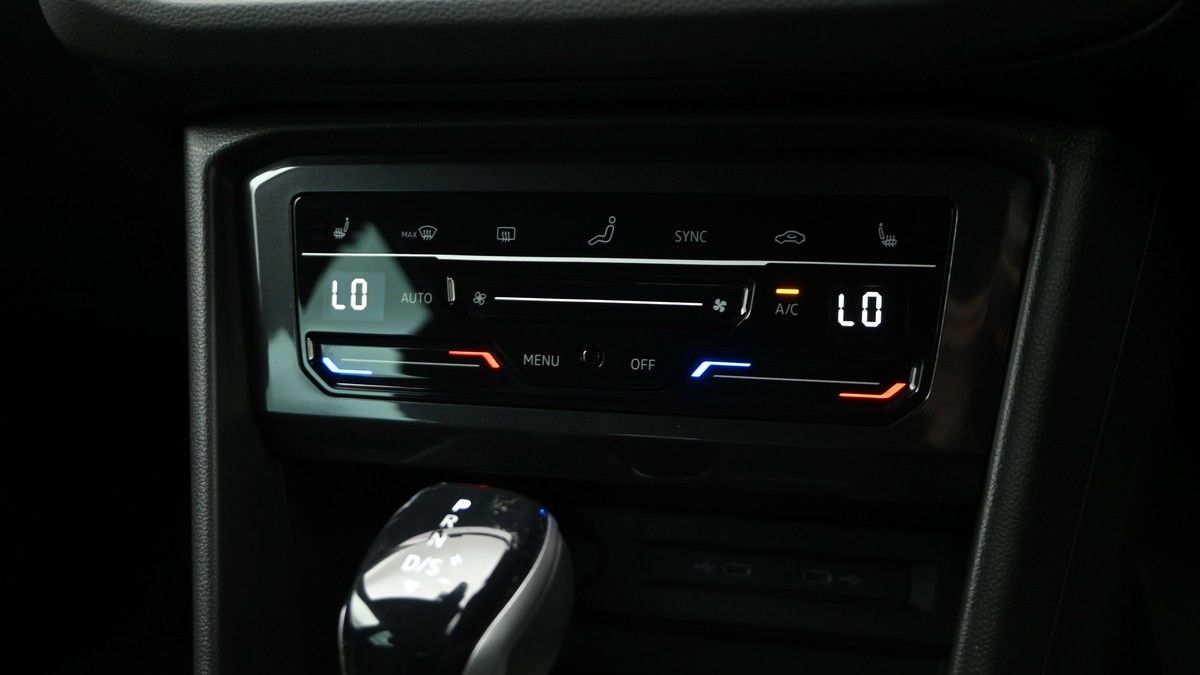Volkswagen Tiguan Image 12